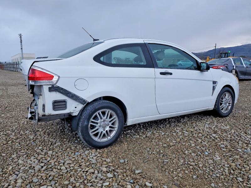 Photo 3 from auction – 2008 FORD FOCUS with VIN 1FAHP33N18W269744
