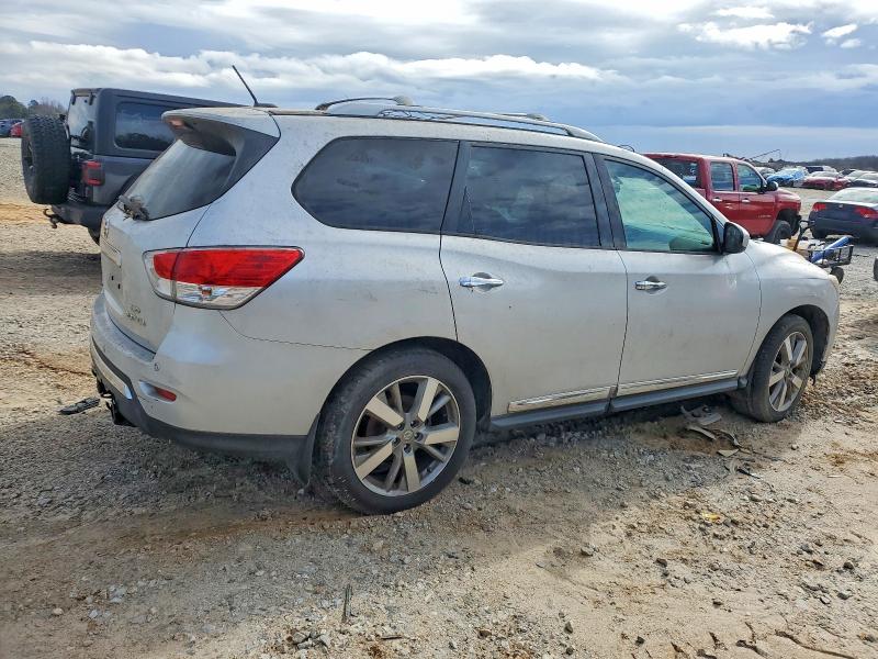 Photo 3 from auction – 2013 NISSAN PATHFINDER with VIN 5N1AR2MM6DC645190