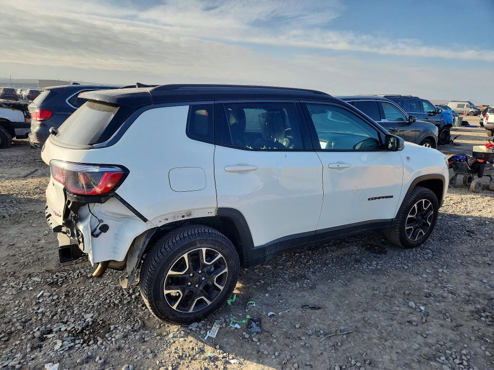 Photo 3 from auction – 2021 JEEP COMPASS TR with VIN 3C4NJDDB6MT597878