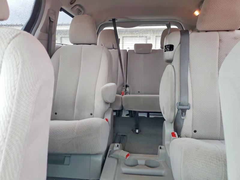 Photo 10 from auction – 2014 TOYOTA SIENNA with VIN 5TDKK3DC6ES450393