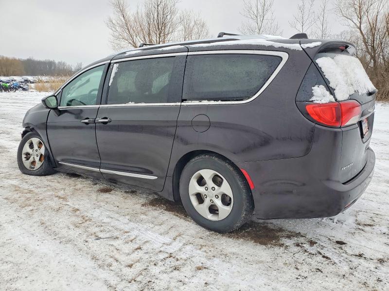 Photo 2 from auction – 2017 CHRYSLER PACIFICA with VIN 2C4RC1EG3HR525338
