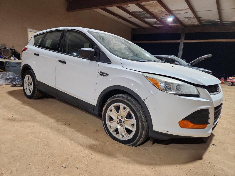 Photo 4 from auction – 2016 FORD ESCAPE S with VIN 1FMCU0F77GUC05609