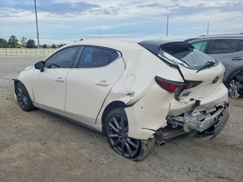 Photo 2 from auction – 2020 MAZDA 3 with VIN JM1BPALM1L1155969