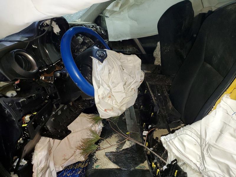 Photo 7 from auction – 2018 TOYOTA RAV4 LE with VIN 2T3BFREV8JW842890