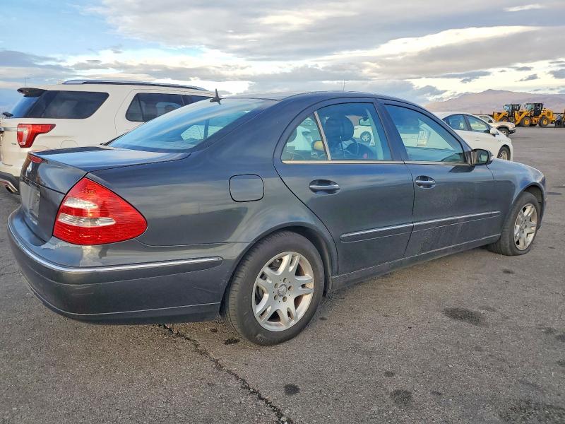 Photo 3 from auction – 2004 MERCEDES BENZ E with VIN WDBUF65J54A461214