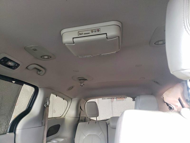 Photo 10 from auction – 2017 CHRYSLER PACIFICA with VIN 2C4RC1BG7HR591606