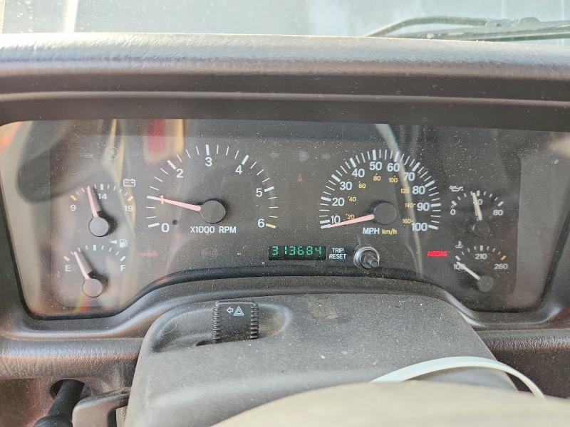 Photo 9 from auction – 2000 JEEP CHEROKEE with VIN 1J4FF58S8YL151619