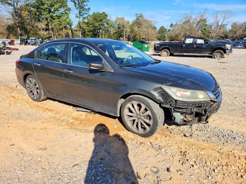 Photo 4 from auction – 2015 HONDA ACCORD with VIN 1HGCR2F51FA122422