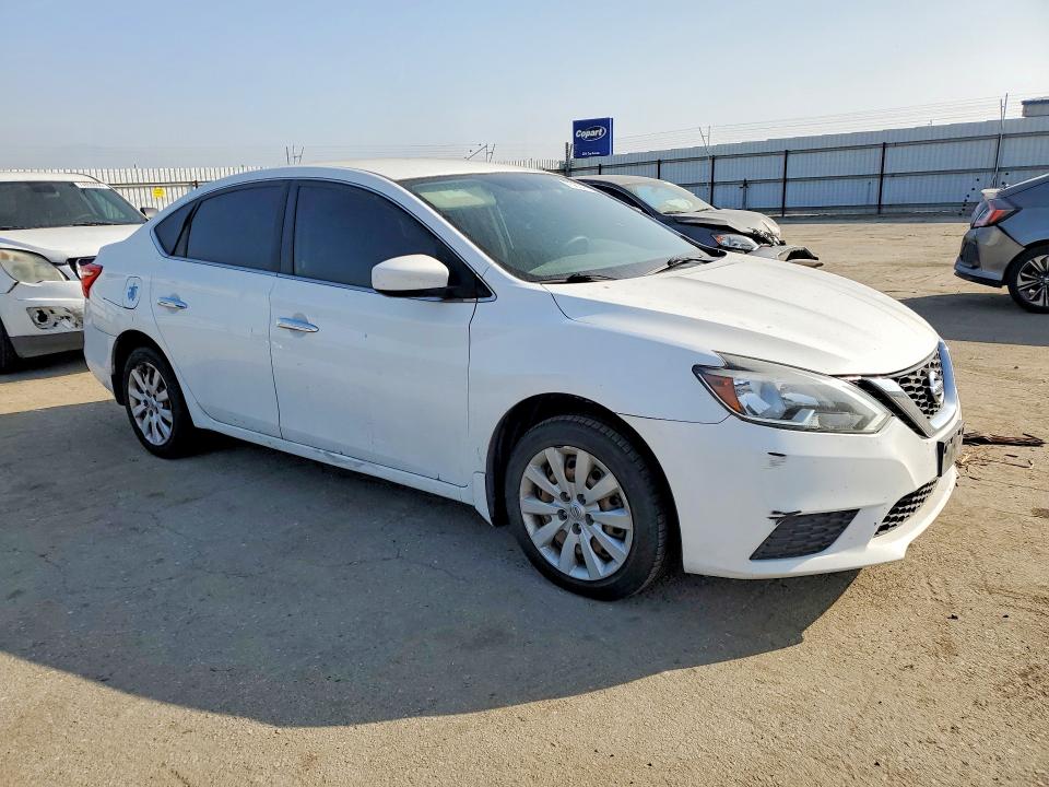 Photo 4 from auction – 2016 NISSAN SENTRA S with VIN 3N1AB7AP3GY242822