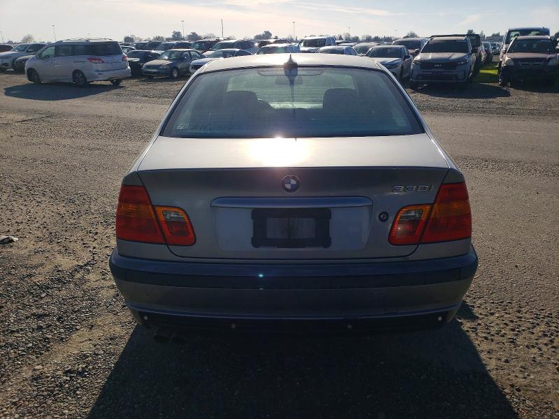 Photo 6 from auction – 2005 BMW 330 I with VIN WBAEV534X5KM39413