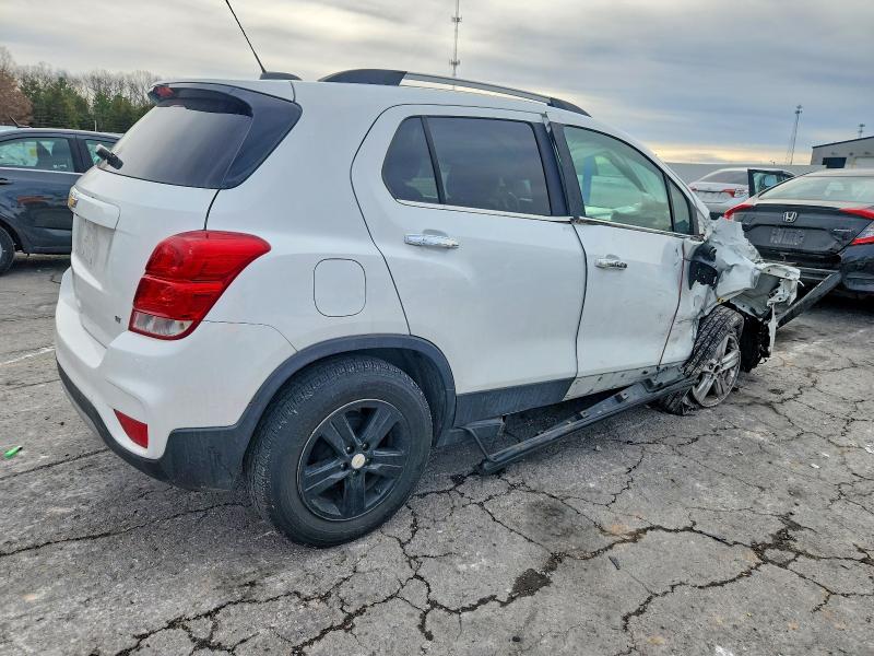 Photo 3 from auction – 2018 CHEVROLET TRAX with VIN KL7CJLSB8JB693011