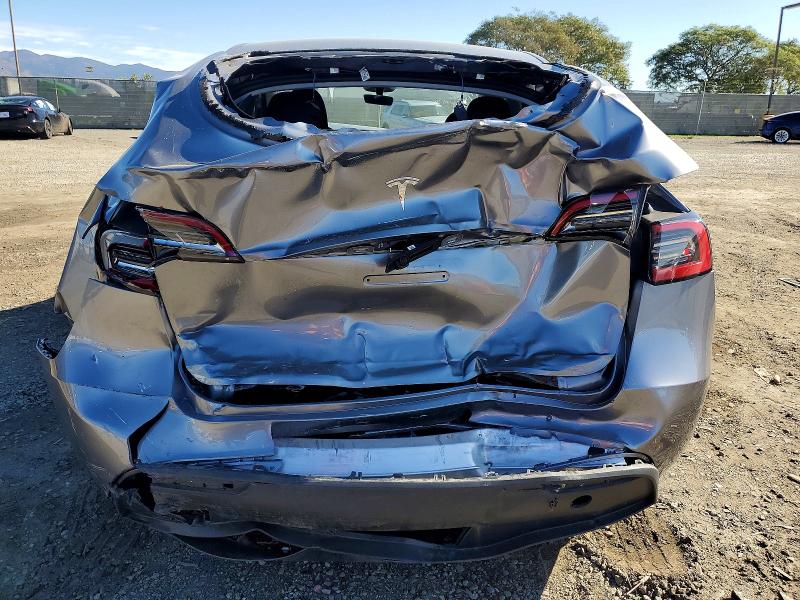 Photo 6 from auction – 2025 TESLA MODEL Y with VIN 7SAYGDED8SF314150