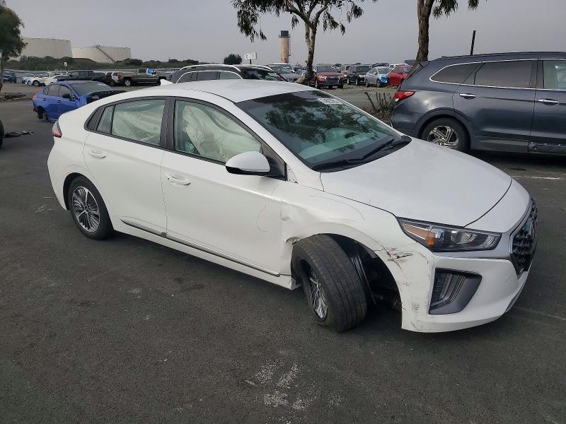 Photo 4 from auction – 2020 HYUNDAI IONIQ SE with VIN KMHC65LD2LU204539