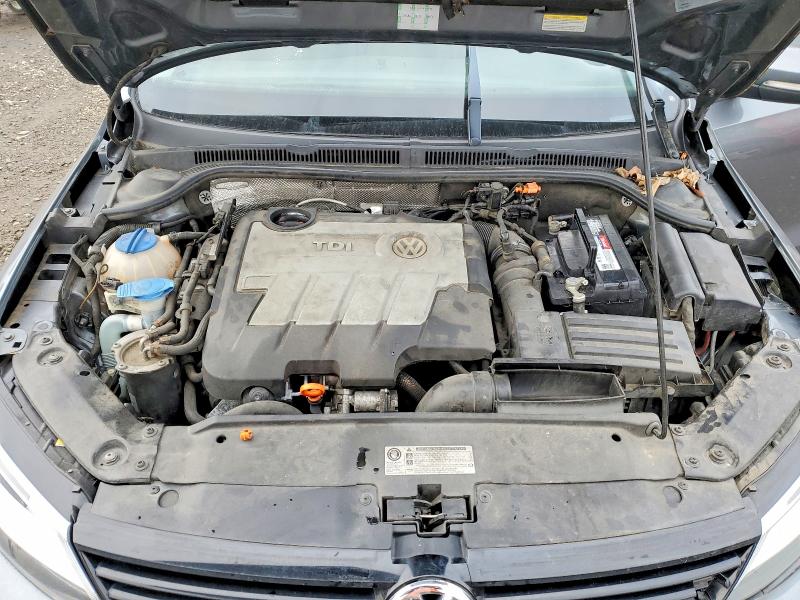Photo 11 from auction – 2012 VOLKSWAGEN JETTA with VIN 3VWLL7AJ1CM385653