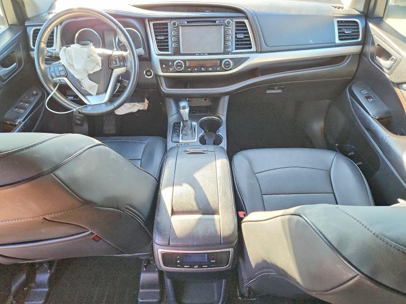 Photo 8 from auction – 2016 TOYOTA HIGHLANDER with VIN 5TDKKRFH9GS146165
