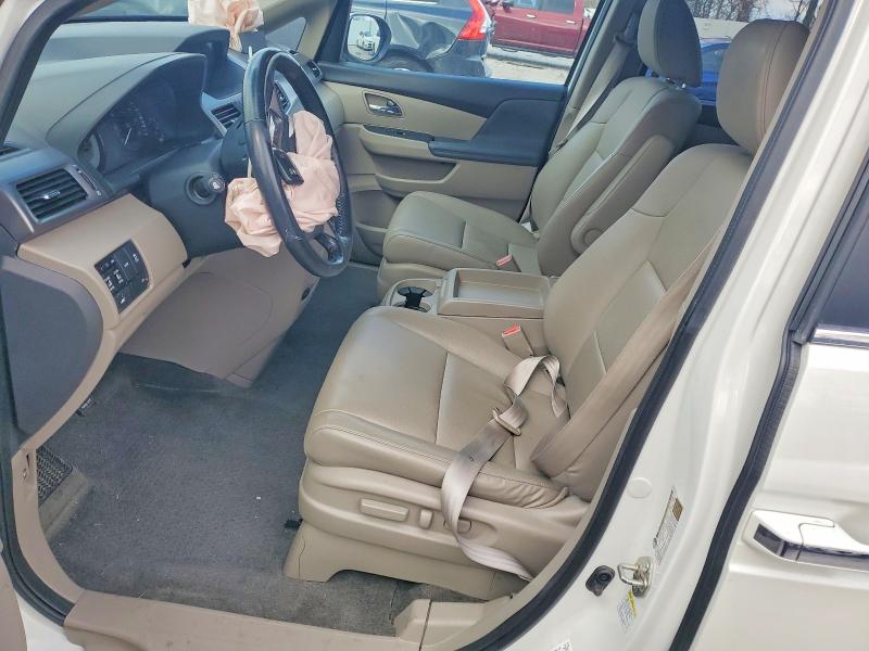 Photo 7 from auction – 2016 HONDA ODYSSEY with VIN 5FNRL5H68GB167755