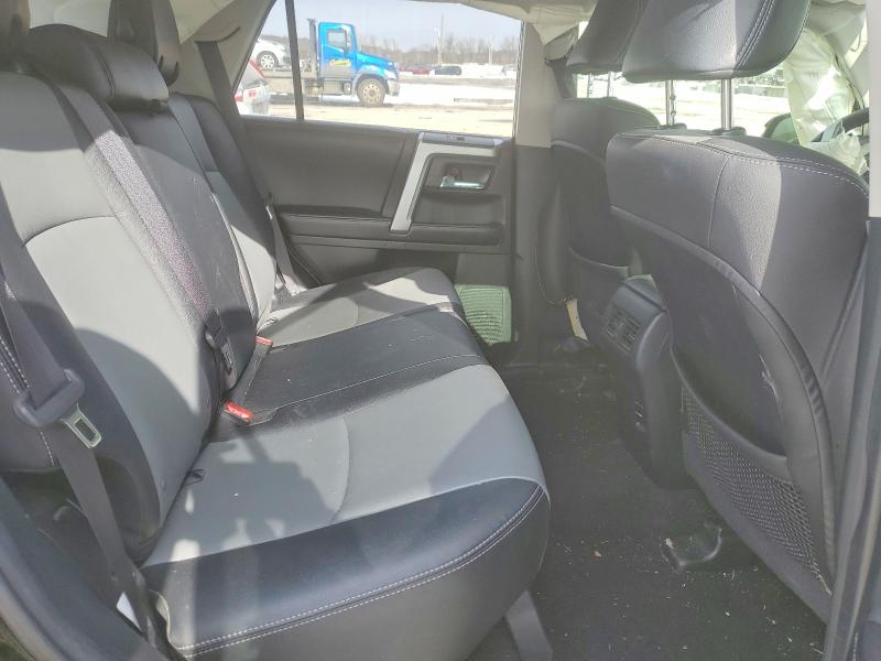 Photo 11 from auction – 2017 TOYOTA 4RUNNER with VIN JTEBU5JR6H5420265