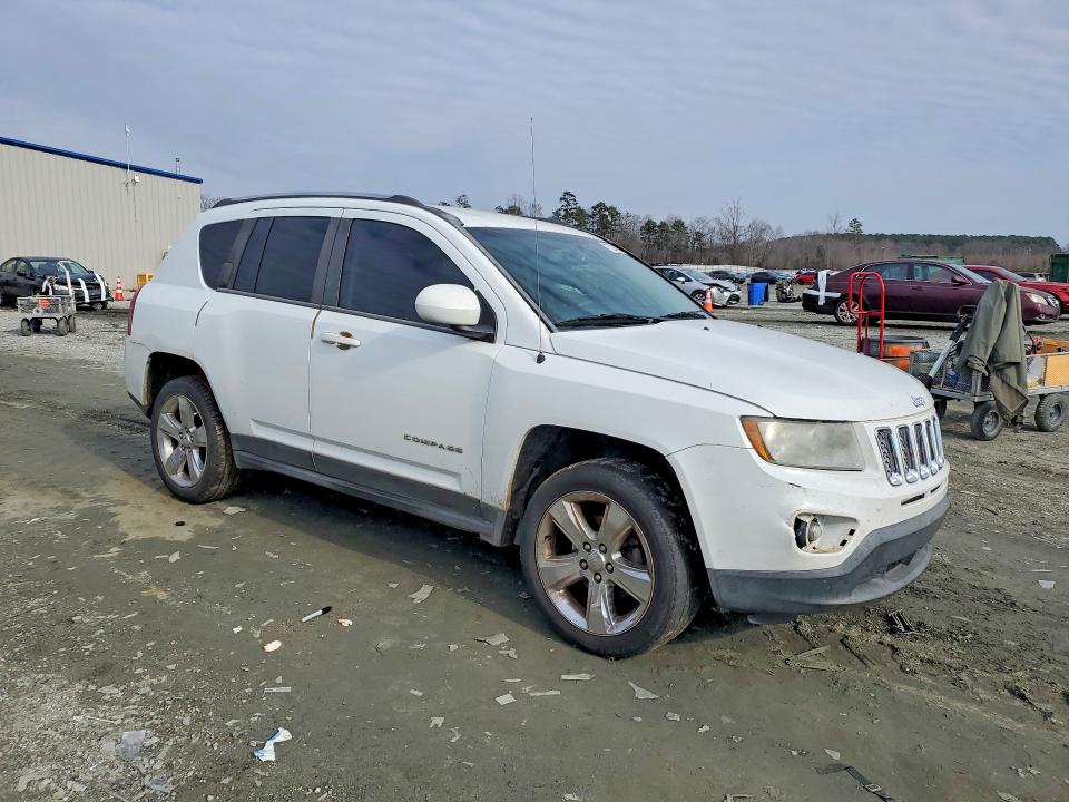 Photo 4 from auction – 2014 JEEP COMPASS LI with VIN 1C4NJCCB0ED662940