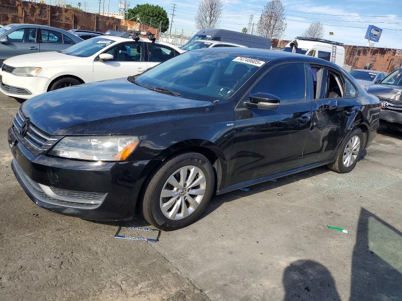 Photo 1 from auction – 2015 VOLKSWAGEN PASSAT S with VIN 1VWAT7A37FC038312