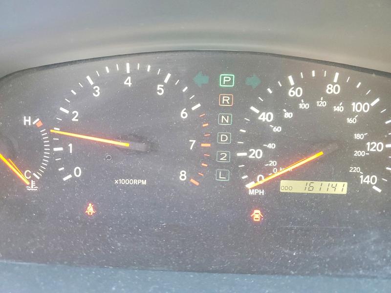 Photo 9 from auction – 2000 LEXUS ES 300 with VIN JT8BF28G4Y0264305