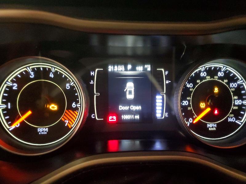 Photo 9 from auction – 2015 JEEP CHEROKEE L with VIN 1C4PJMCBXFW630484