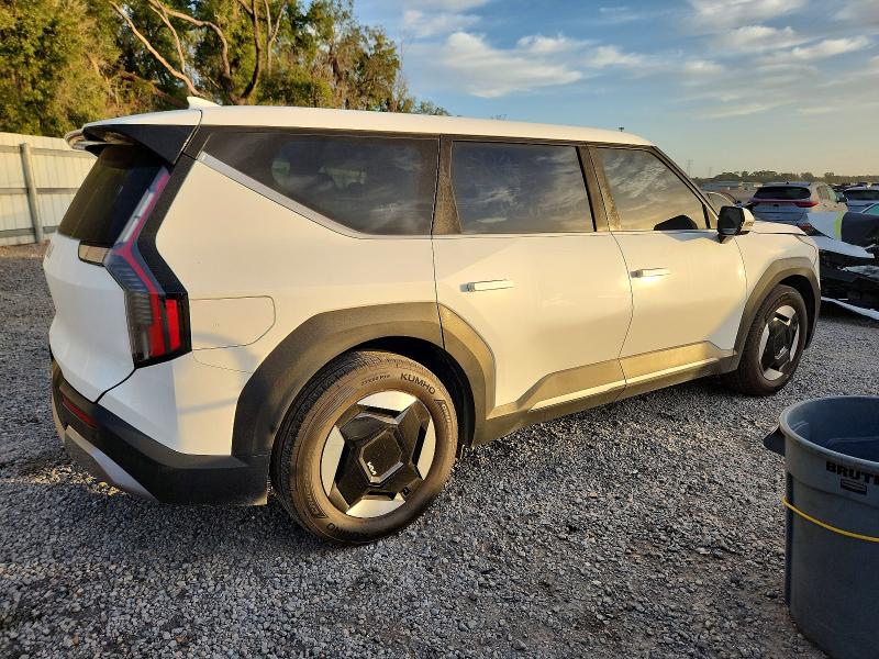 Photo 3 from auction – 2024 KIA EV9 LIGHT with VIN KNDAA5S25R6044275