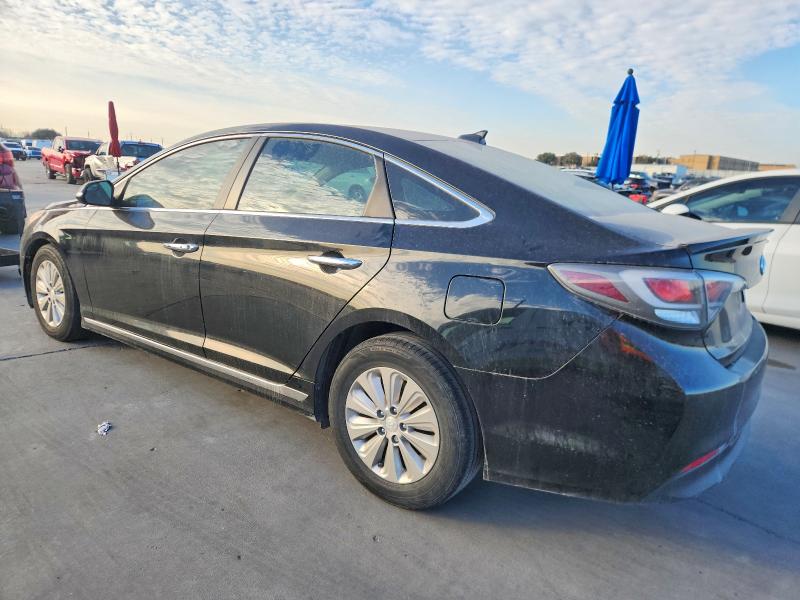 Photo 2 from auction – 2017 HYUNDAI SONATA with VIN KMHE24L10HA046828