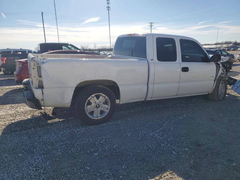Photo 3 from auction – 2004 CHEVROLET SILVERADO with VIN 1GCEC19X94Z292784