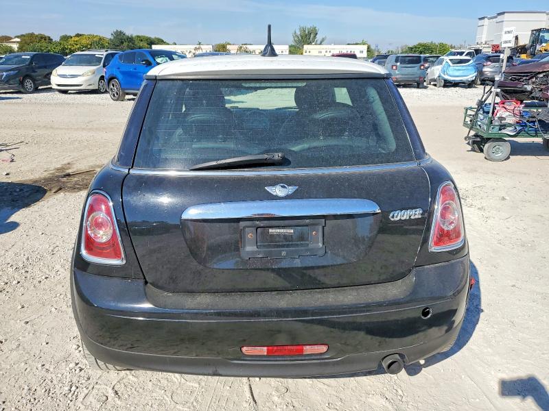 Photo 6 from auction – 2013 MINI COOPER with VIN WMWSU3C59DT548635
