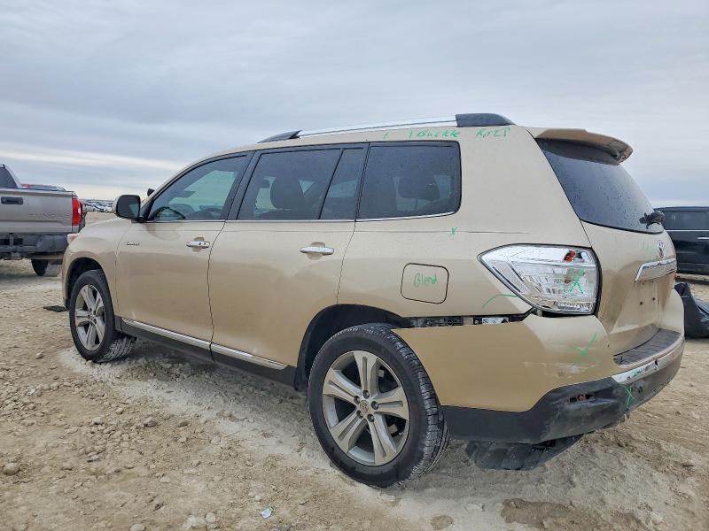 Photo 2 from auction – 2013 TOYOTA HIGHLANDER with VIN 5TDYK3EH1DS112970
