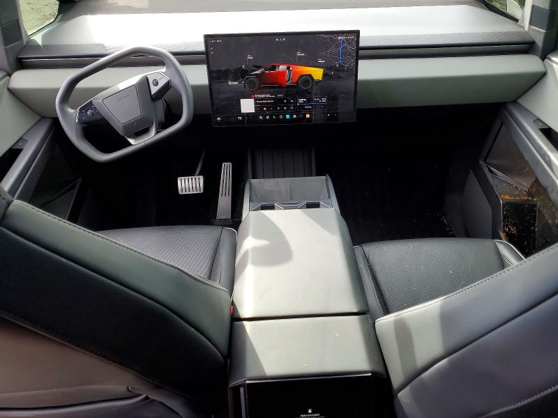 Photo 8 from auction – 2024 TESLA CYBERTRUCK with VIN 7G2CEHED3RA048335