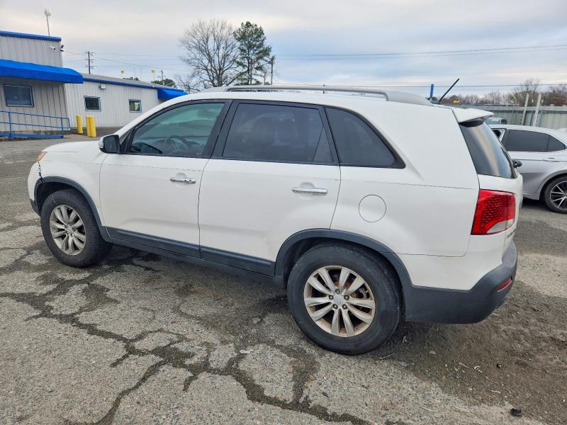 Photo 2 from auction – 2011 KIA SORENTO EX with VIN 5XYKU3A18BG088203