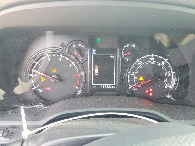 Photo 9 from auction – 2023 TOYOTA 4RUNNER SR with VIN JTEEU5JR0P5282041