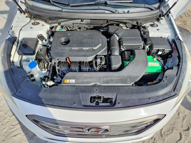 Photo 11 from auction – 2016 HYUNDAI SONATA SE with VIN 5NPE34AF1GH283142