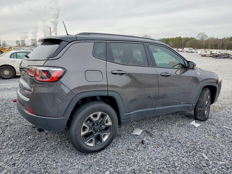 Photo 3 from auction – 2017 JEEP COMPASS with VIN 3C4NJDDB6HT635437