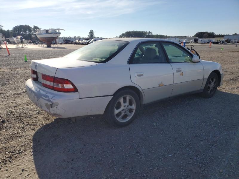 Photo 3 from auction – 2001 LEXUS ES 300 with VIN JT8BF28G610323232