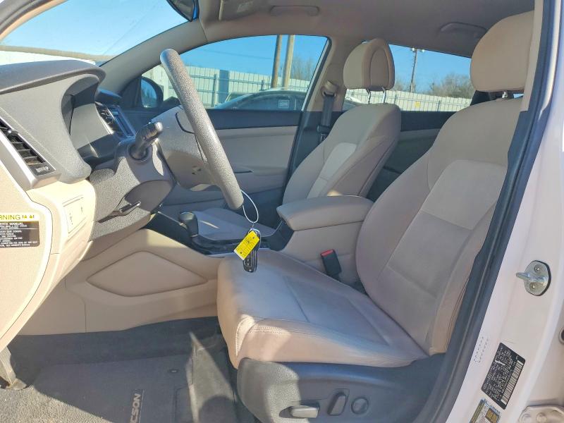 Photo 7 from auction – 2017 HYUNDAI TUCSON with VIN KM8J33A25HU342279