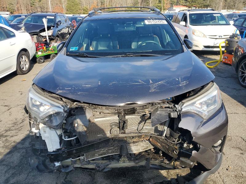 Photo 5 from auction – 2016 TOYOTA RAV4 SE with VIN 2T3JFREV7GW491765