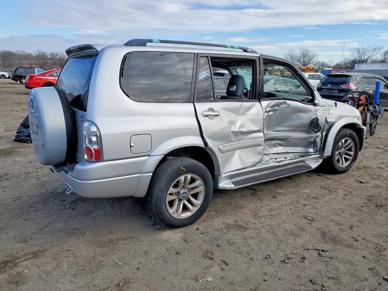 Photo 3 from auction – 2004 SUZUKI XL7 EX with VIN JS3TX92V944105173