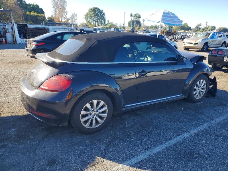 Photo 3 from auction – 2018 VOLKSWAGEN BEETLE with VIN 3VW5DAAT9JM515633
