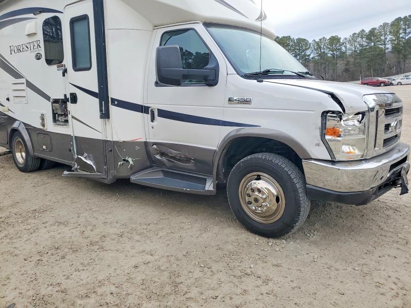 Photo 9 from auction – 2017 FORD ECONOLINE with VIN 1FDXE4FS9HDC22732