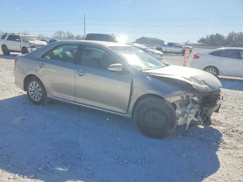 Photo 4 from auction – 2014 TOYOTA CAMRY with VIN 4T4BF1FK9ER422744