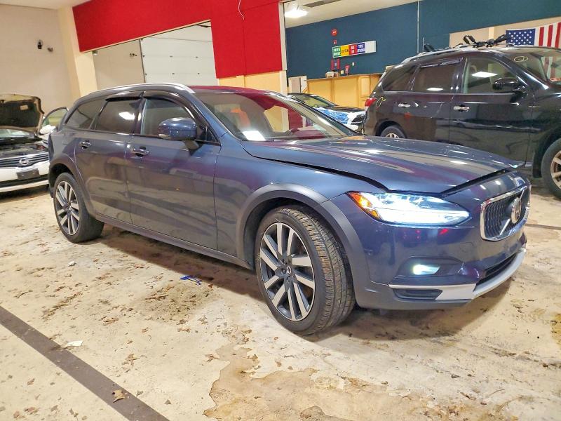 Photo 4 from auction – 2021 VOLVO V90 CROSS with VIN YV4A22NL3M1134432