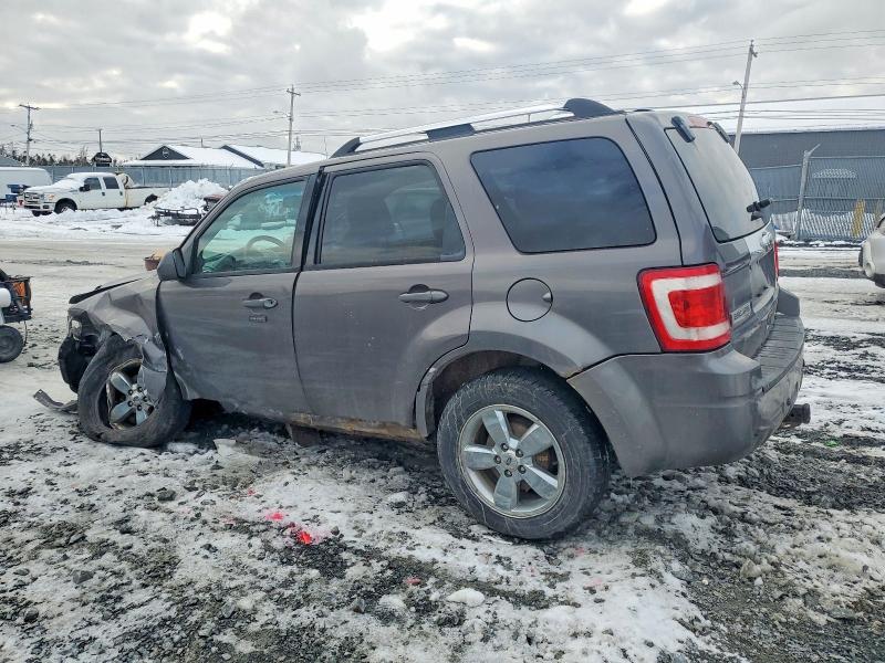 Photo 2 from auction – 2011 FORD ESCAPE LIM with VIN 1FMCU9EG5BKC44189