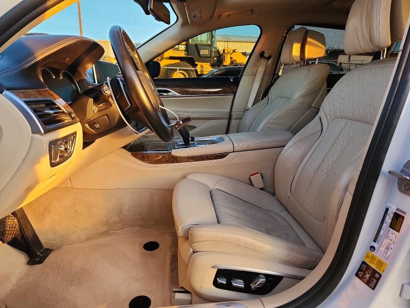 Photo 7 from auction – 2016 BMW 7 SERIES 7 with VIN WBA7F2C56GG416181