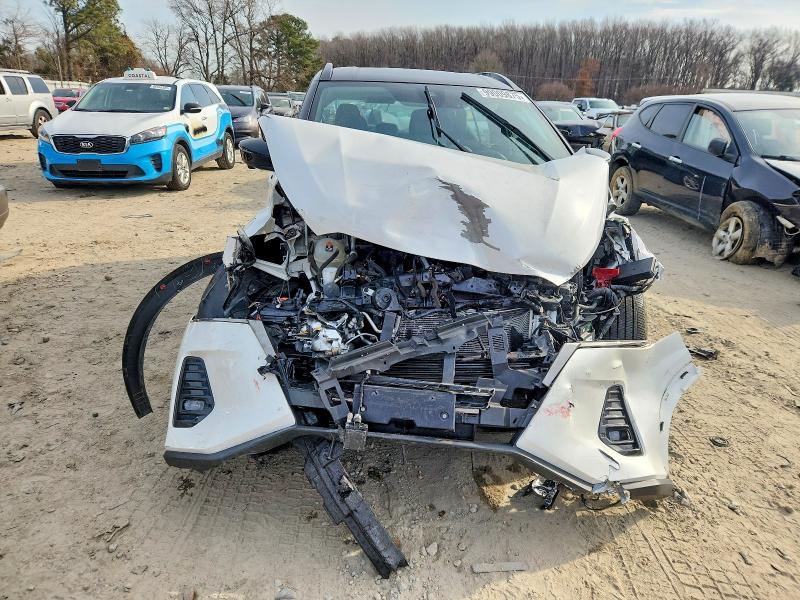 Photo 5 from auction – 2023 NISSAN KICKS SR with VIN 3N1CP5DVXPL474601