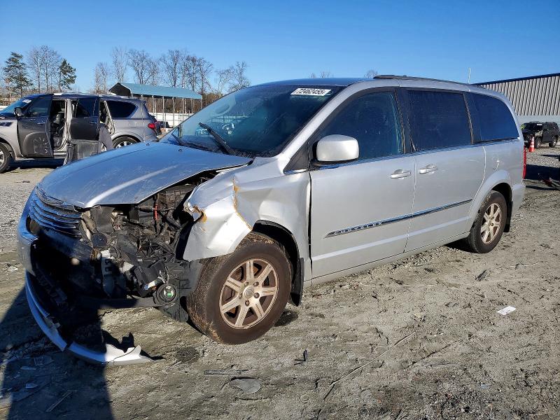 CHRYSLER TOWN & COU 2011 with VIN 2A4RR5DG6BR797892 - Photo from auction