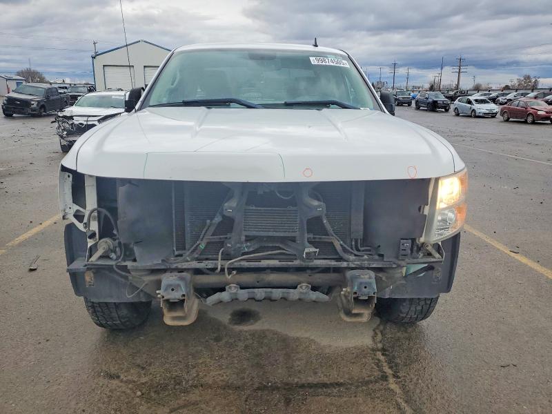Photo 5 from auction – 2013 CHEVROLET SILVERADO with VIN 1GCRCSE0XDZ320351