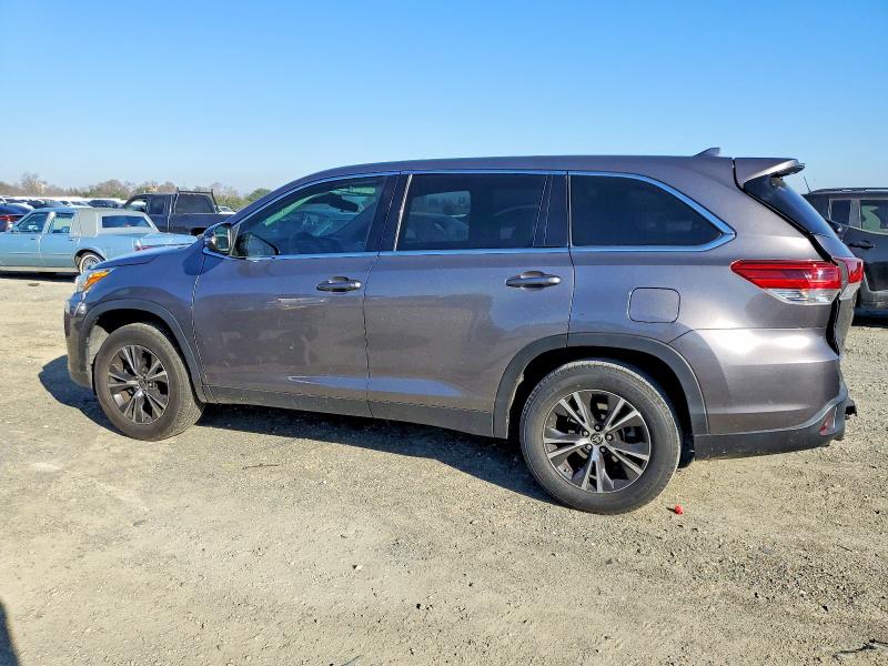 Photo 2 from auction – 2019 TOYOTA HIGHLANDER with VIN 5TDZZRFH4KS367708