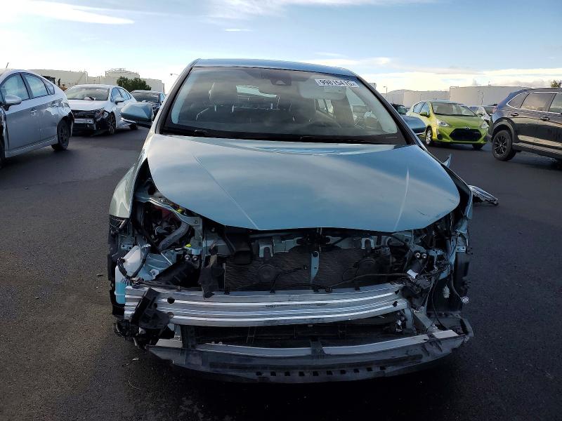 Photo 5 from auction – 2017 TOYOTA PRIUS with VIN JTDKARFU0H3029769